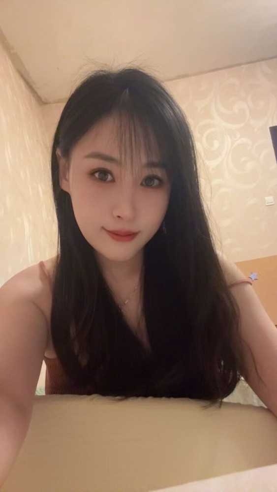 禅城区大长腿气质美女兼职新人_多多