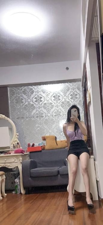 禅城娇小人妻