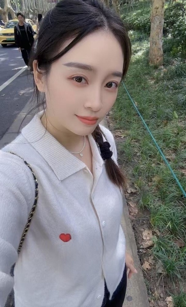 少女感少妇沐沐