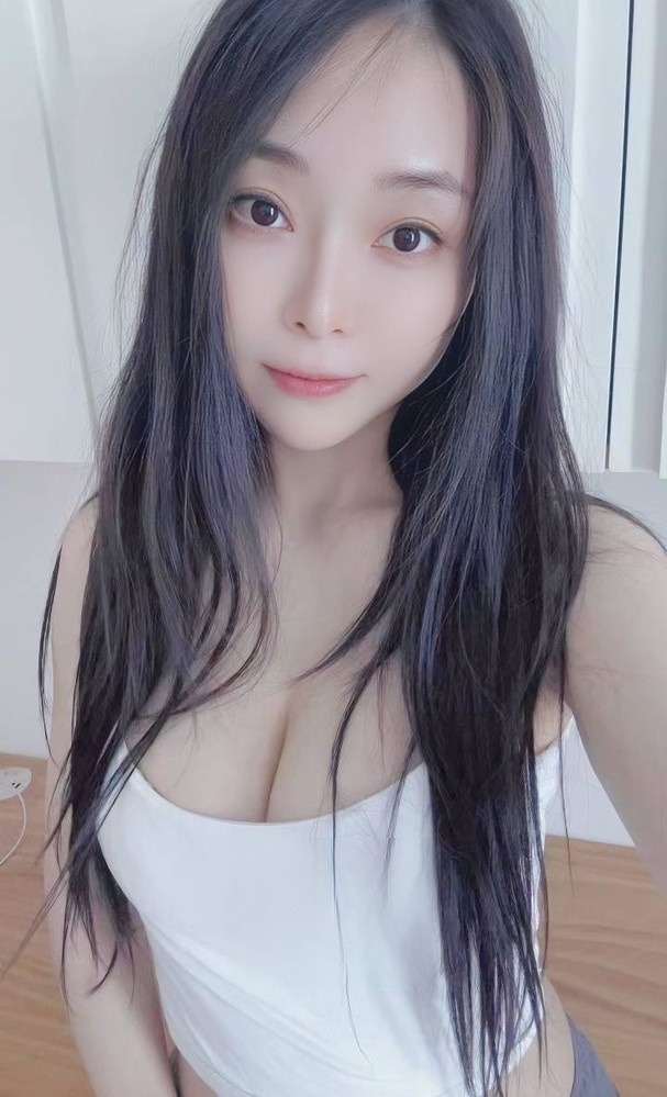 丰满迷人大奶御姐