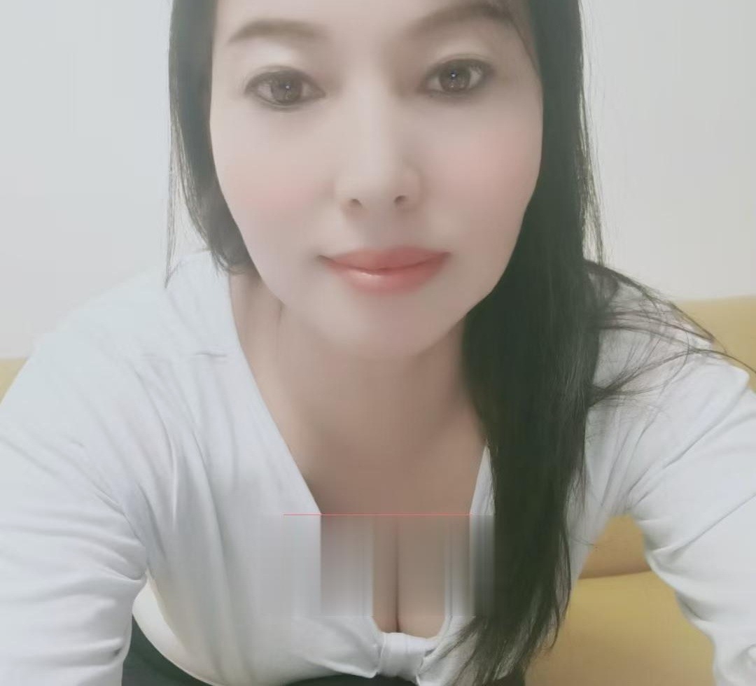 会挑逗的熟女